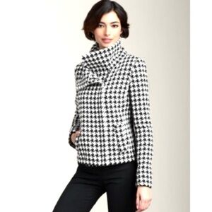 TALBOTS “Grace Fit”Black & White Wool Blend Hounds Tooth Jacket Women’s Size 16